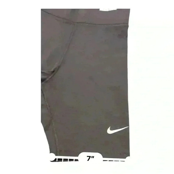 🆕NIKE Classic short. NWT, size small. - Picture 6 of 7